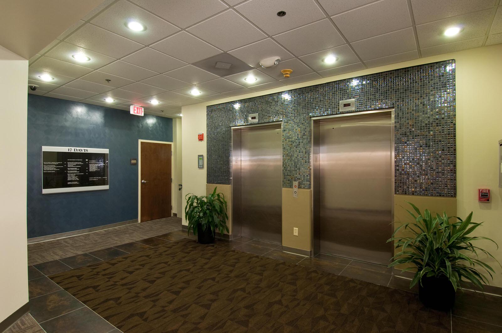 Photo of lobby at 17 Davis