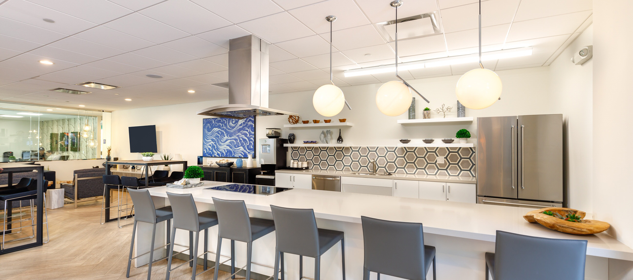 Photo of entertainment kitchen at Aspen Apartments in Los Angeles, CA