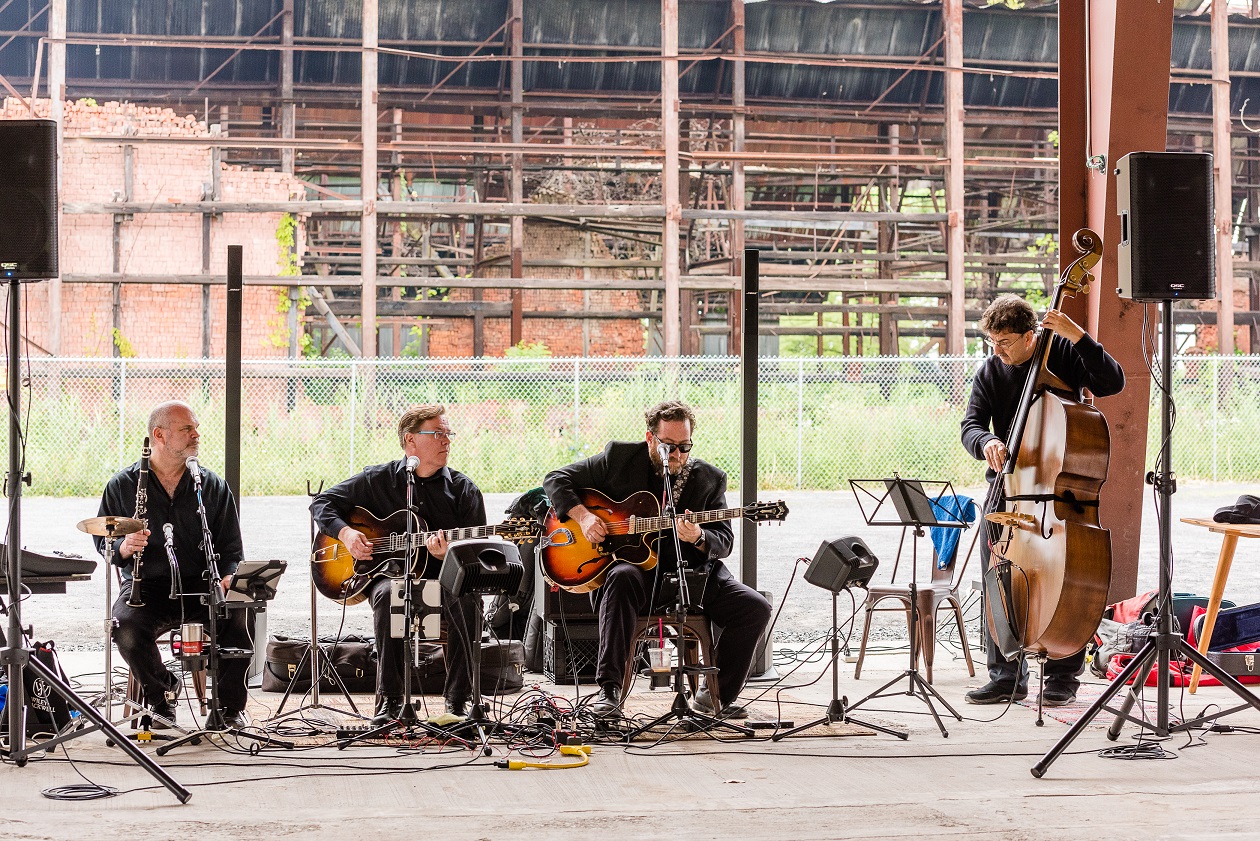 Photo of musical performance at Hutton Brickyards in Kingston, NY